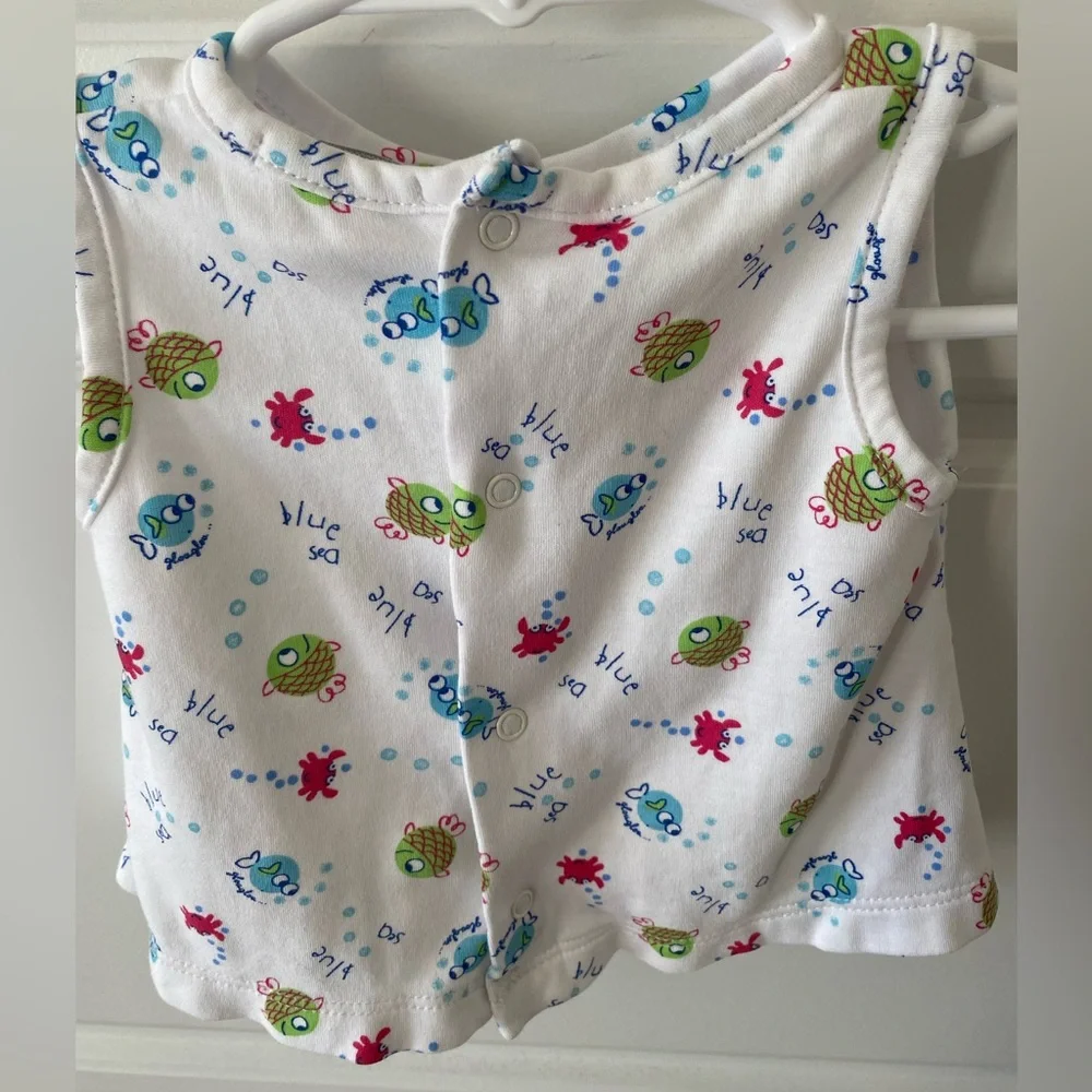 Kissy Kissy 2 Piece Fish Print Top & Diaper Cover Size 0-3 M